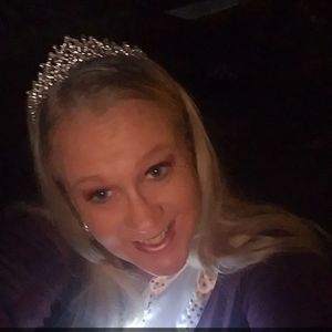 Meet your Posher, Misty